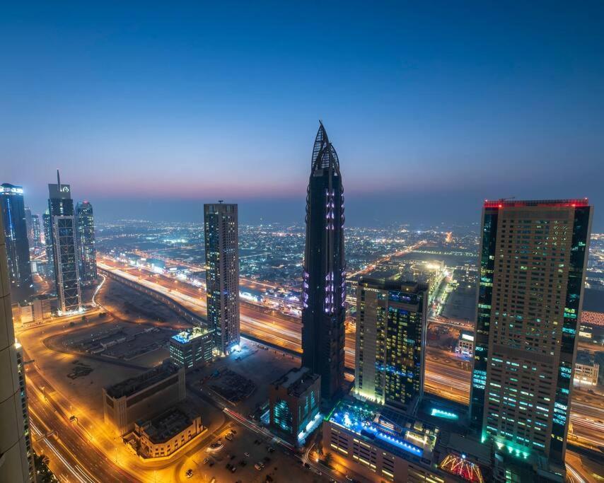 First Class 2Br With Full Dubai Skyline & Sea View Exterior photo